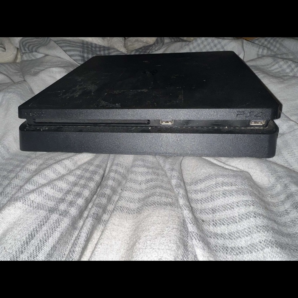 Ps4 plus scuff controller - Picture 5 of 5